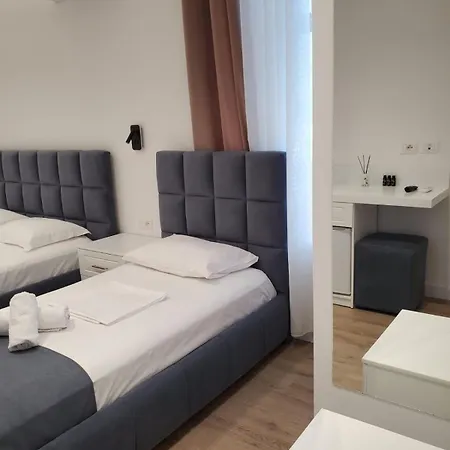 Alpha Hotel 3*